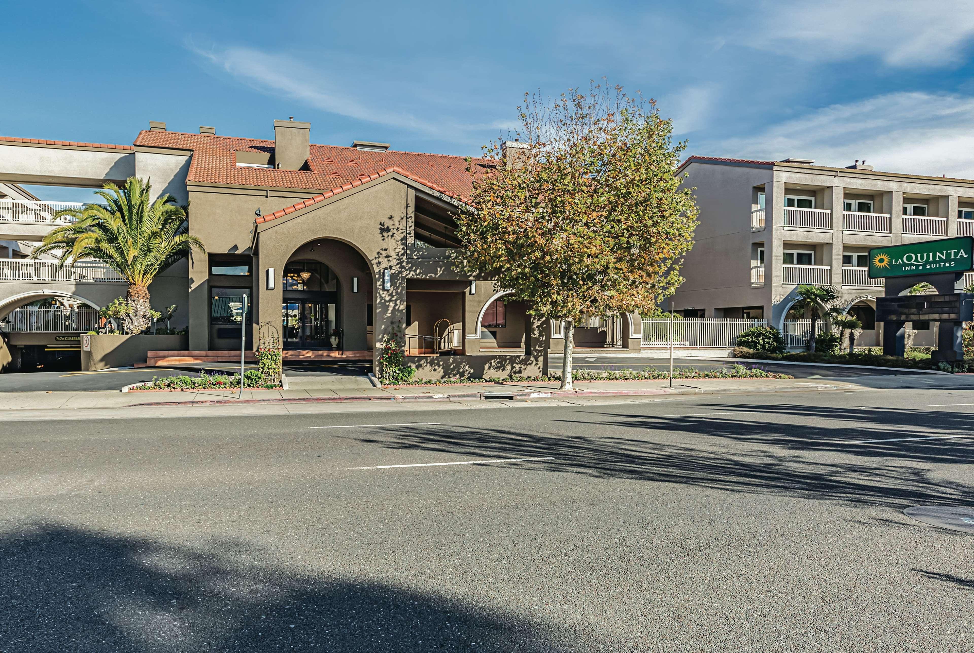 La Quinta By Wyndham San Francisco Airport West Hotel Millbrae Exterior photo